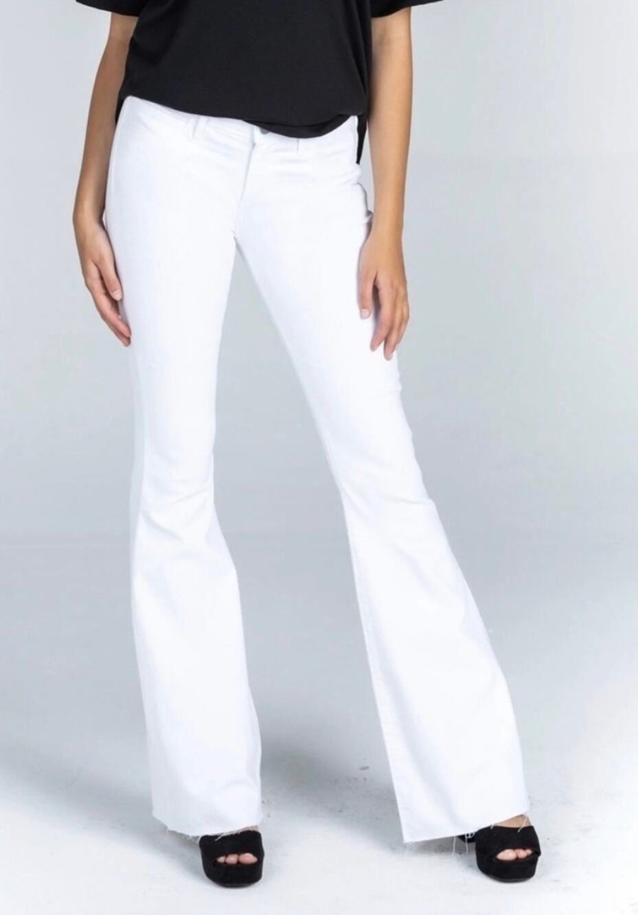 Articles of Society White Flare Jeans size 29